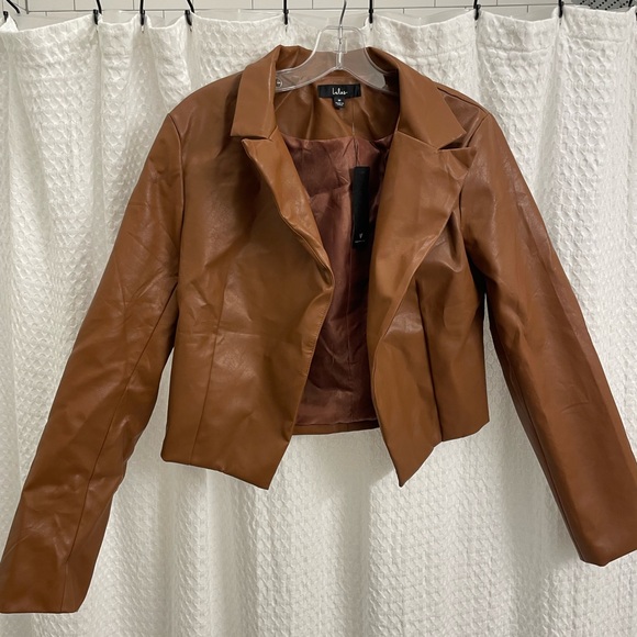 Lulus Brown Crop Faux Leather Jacket. Size Medium. New with Tags - Picture 2 of 3